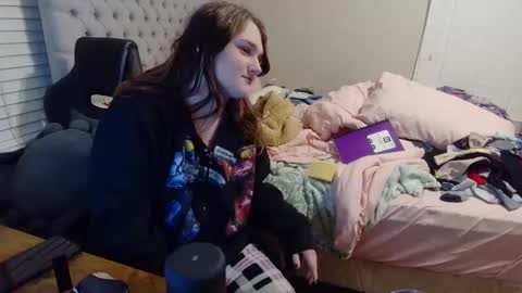 Snapshot of meyou4962 chatting on 02-08-25, 03:30 peanut online show from 02-08-25, 03:30