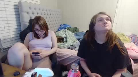 Snapshot of meyou4962 chatting on 02-22-25, 09:12 peanut online show from 02-22-25, 09:12