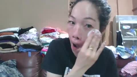  i e h c i R online show from 12-05-24, 04:31