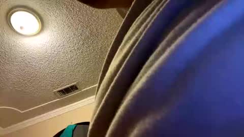 Snapshot of mgjg0812 chatting on 10-31-25, 08:21 mgjg0812 online show from 10-31-25, 08:21