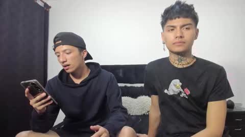 Snapshot of mhatias_ chatting on 09-16-25, 02:01 MATHIAS online show from 09-16-25, 02:01