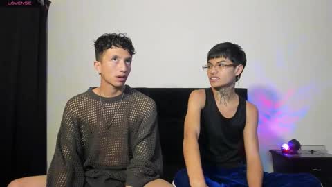 Snapshot of mhatias_ chatting on 10-21-25, 06:36 MATHIAS online show from 10-21-25, 06:36