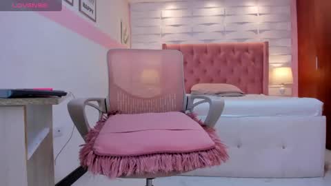 Snapshot of mhellissaw chatting on 10-08-25, 01:09 melissa online show from 10-08-25, 01:09