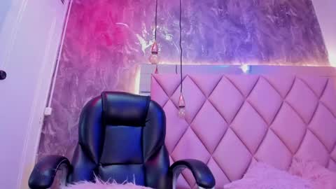 MHONIK BELUCI online show from 04-12-26, 11:15