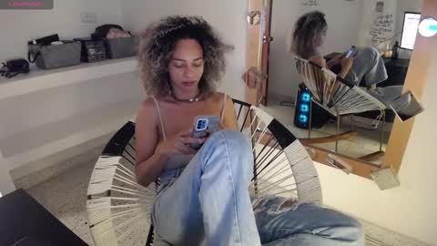 Snapshot of mhulattahot_ chatting on 02-21-25, 04:26 Mulata Spencer online show from 02-21-25, 04:26