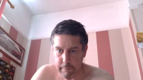 Snapshot of mhunk123 chatting on 07-10-26, 04:42 mhunk123 online show from 07-10-26, 04:42