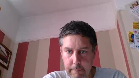 Snapshot of mhunk123 chatting on 07-25-26, 04:04 mhunk123 online show from 07-25-26, 04:04