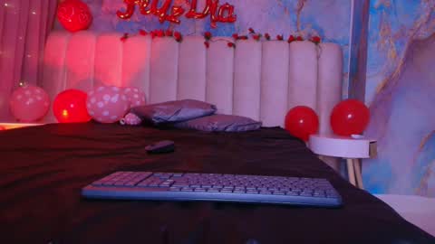 Emi online show from 02-12-26, 07:20