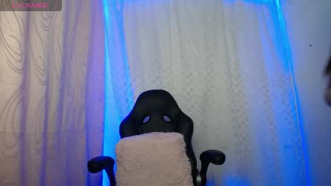 Snapshot of mia_199912 chatting on 04-16-26, 07:47 miaa online show from 04-16-26, 07:47