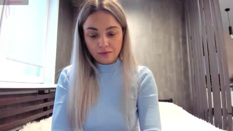 Mia online show from 11-24-25, 03:17