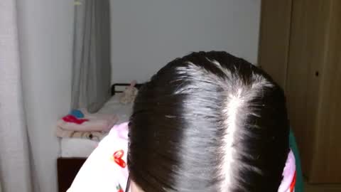 Mia online show from 11-27-25, 01:29