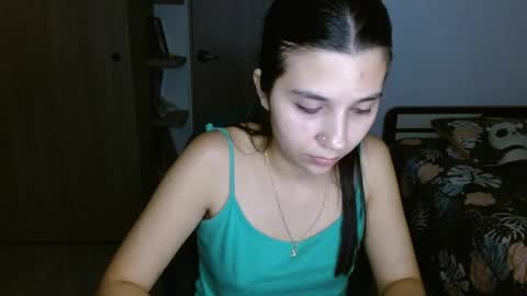 Mia online show from 04-23-26, 04:03