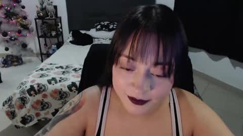 mia online show from 12-21-24, 01:04