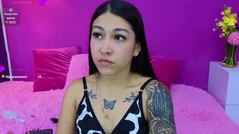 Snapshot of mia_adamsxxx chatting on 09-24-25, 02:26 mia_adamsxxx online show from 09-24-25, 02:26