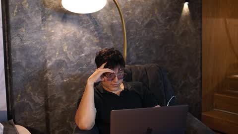 Belmont and Mia online show from 03-29-26, 07:25