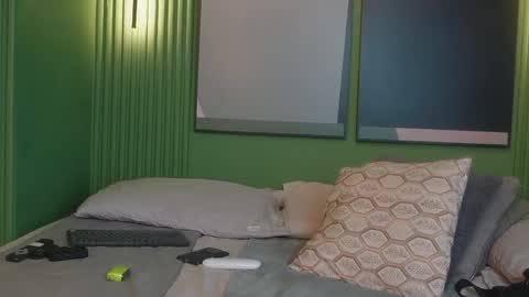 Belmont and Mia online show from 04-20-26, 07:04