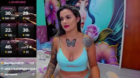 Mia online show from 03-09-25, 05:28