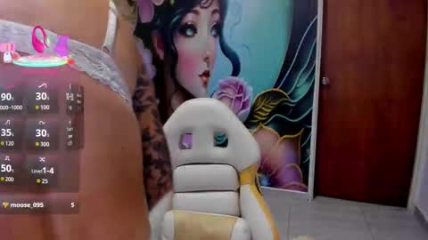 Snapshot of mia_bigtits_17 chatting on 11-12-25, 08:41 Mia online show from 11-12-25, 08:41