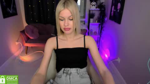 Mia online show from 01-28-25, 09:30