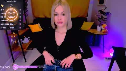 Mia online show from 01-29-25, 09:23