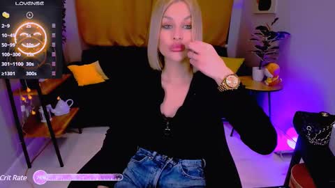 Mia online show from 01-29-25, 12:24