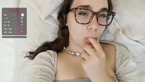 mia_boone online show from 12-31-24, 04:57