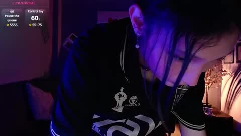 Snapshot of mia_collens_ chatting on 01-08-25, 05:16 MIA online show from 01-08-25, 05:16