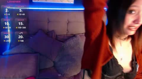 Snapshot of mia_collens_ chatting on 01-21-25, 04:21 MIA online show from 01-21-25, 04:21