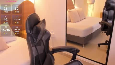 M I A  online show from 11-16-25, 02:28