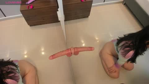 M I A  online show from 02-24-26, 02:20