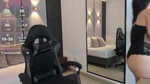 M I A  online show from 03-26-26, 02:39