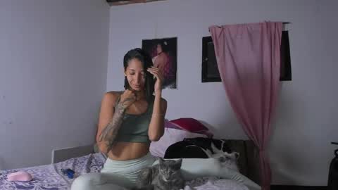 Snapshot of mia_crazysweet chatting on 04-24-26, 12:40 Mia Sandoval online show from 04-24-26, 12:40