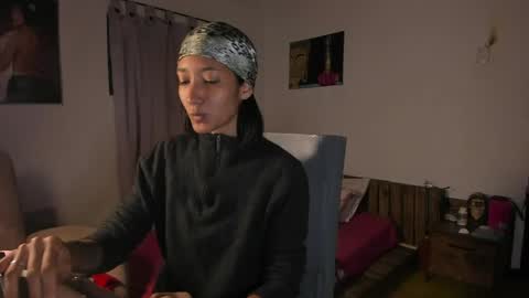 Snapshot of mia_crazysweet chatting on 05-10-26, 12:21 Mia Sandoval online show from 05-10-26, 12:21