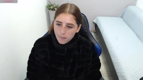 Mia online show from 01-09-26, 01:25