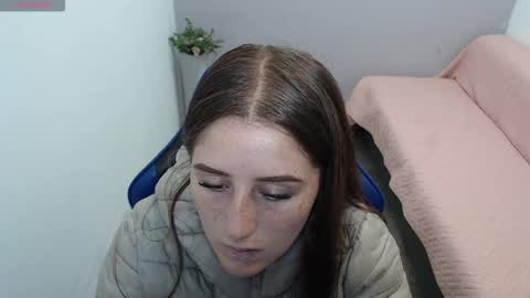 Mia online show from 02-12-26, 01:28