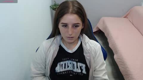 Mia online show from 02-13-26, 01:51