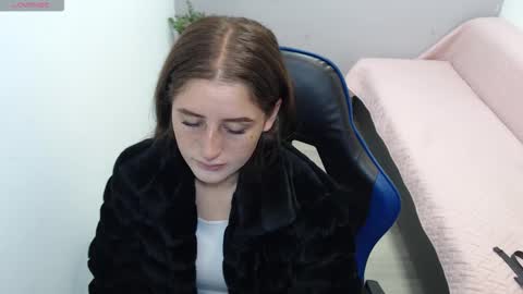 Mia online show from 02-23-26, 02:25