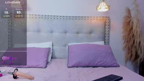 MIA help me get to 25 hands up online show from 03-03-26, 03:12