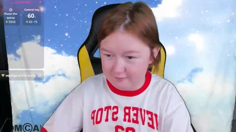 Mia online show from 11-21-25, 04:11