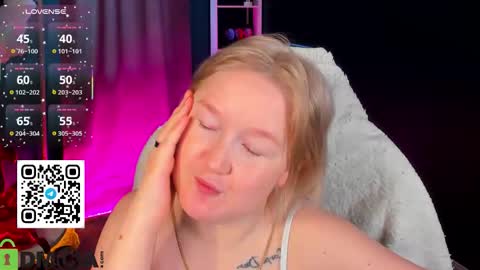 Mia online show from 02-15-26, 07:51