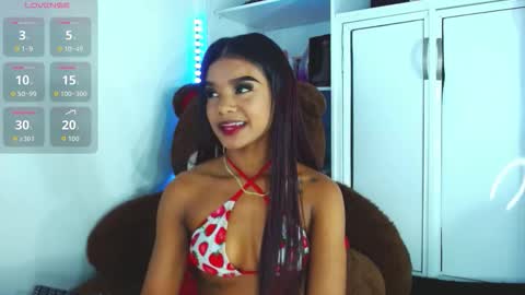 Snapshot of mia_fernand chatting on 11-29-25, 08:23 mia_fernand online show from 11-29-25, 08:23