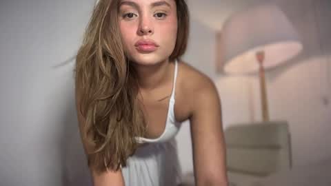 Snapshot of mia_ferrer777 chatting on 05-22-26, 11:21 mia_ferrer777 online show from 05-22-26, 11:21
