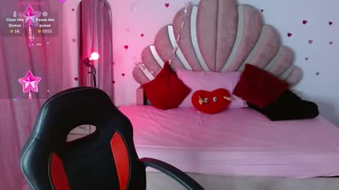 mia online show from 05-12-26, 01:36