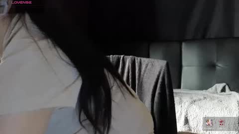 Golden ones online show from 03-26-26, 03:39