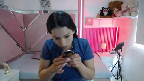 Snapshot of mia_garcia28 chatting on 05-18-26, 01:28 mia_garcia28 online show from 05-18-26, 01:28