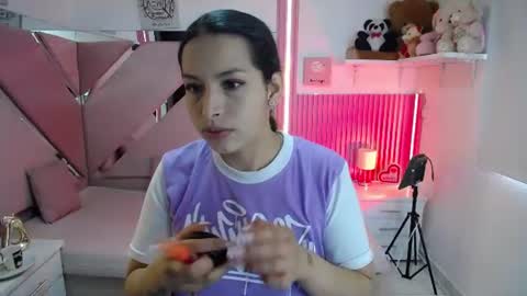 Snapshot of mia_garcia28 chatting on 06-13-26, 03:21 mia_garcia28 online show from 06-13-26, 03:21