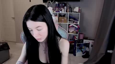 Snapshot of mia_gothh chatting on 02-18-26, 03:19 MIA HELP ME REACH 100 LIKES online show from 02-18-26, 03:19