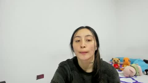 mia kaneee online show from 12-28-24, 05:33