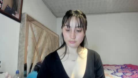 mia kaneee online show from 01-17-26, 01:54
