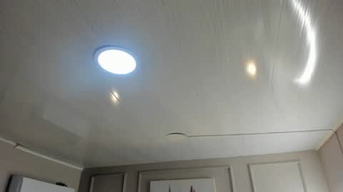 Mia online show from 10-19-25, 02:34